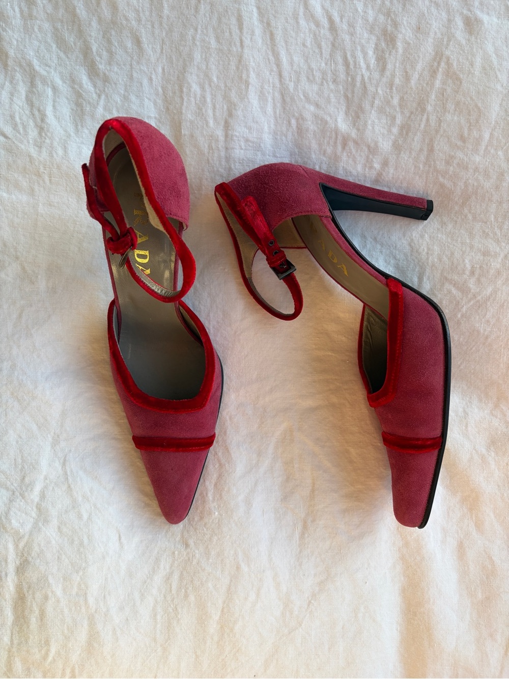 Vintage Prada Suede Velvet Trim Pointy Toe Ankle Strap Heels Hot Pink Red 90s - Picture 2 of 9